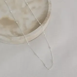 Colar Delicado Bolinha