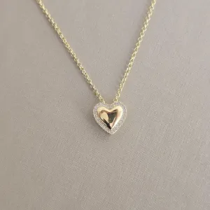 Colar Coração Liso com Detalhes Zircônia