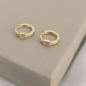 Argola Detalhe Quadrado Zircônia