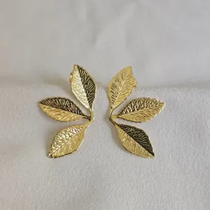 Brinco Delicado Liso Flor