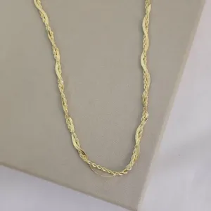 Choker Detalhada Trançada