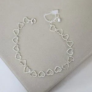 Pulseira Delicada Corações Medios