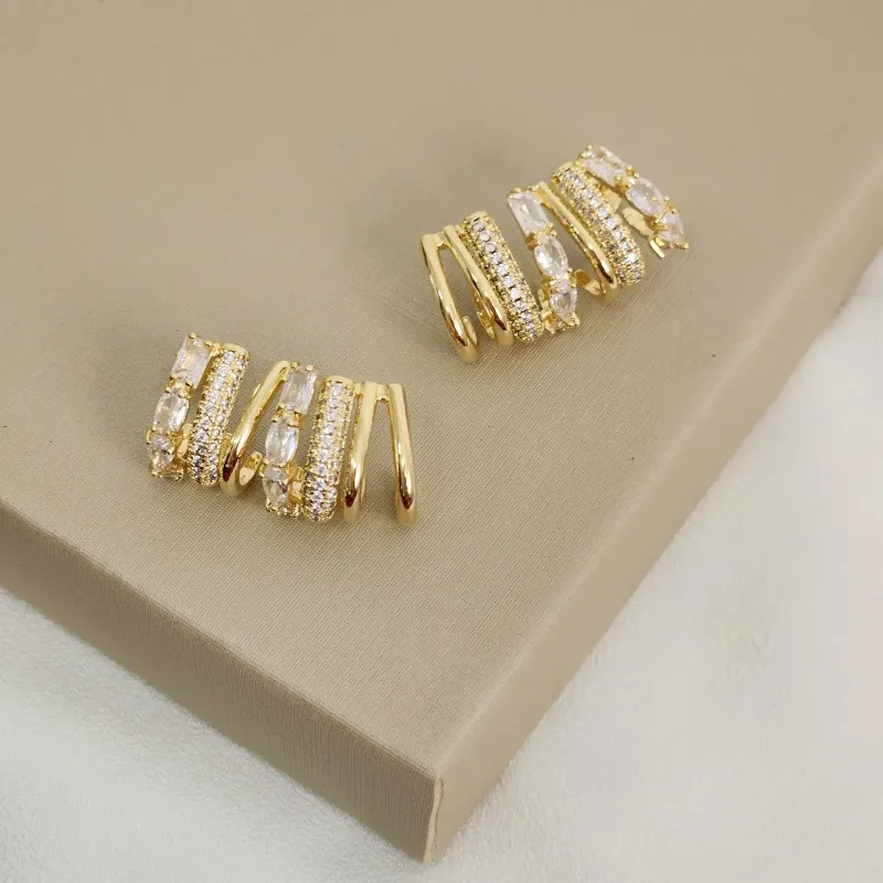 BRINCO METAL E ZIRCONIA | EARCUFF