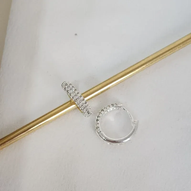 Argola Zircônia Cravejada banhada Prata