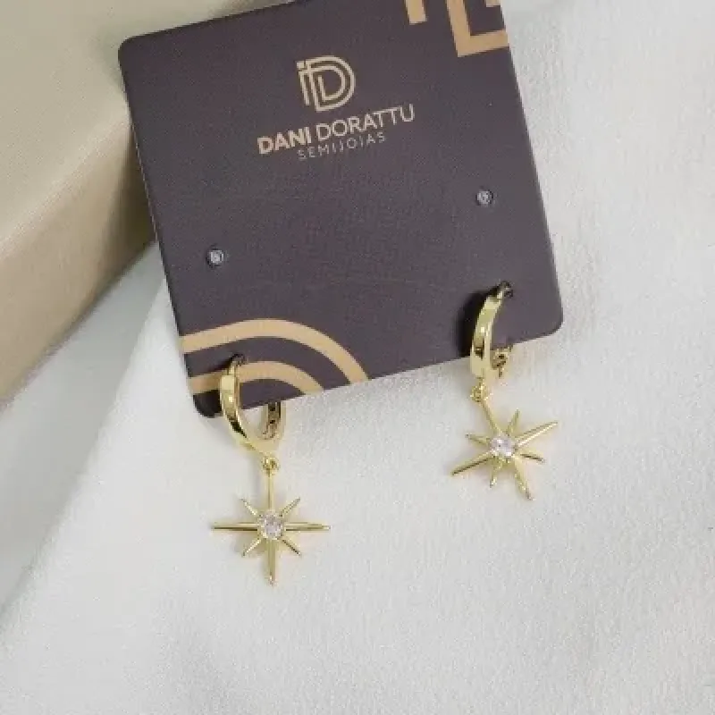 Brinco Argola Click Estrela Zircônia Banhado a Ouro 18k