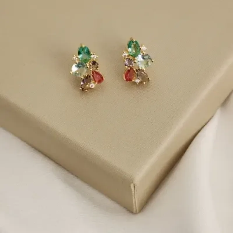 BRINCO COM ZIRCONIA COLORIDA