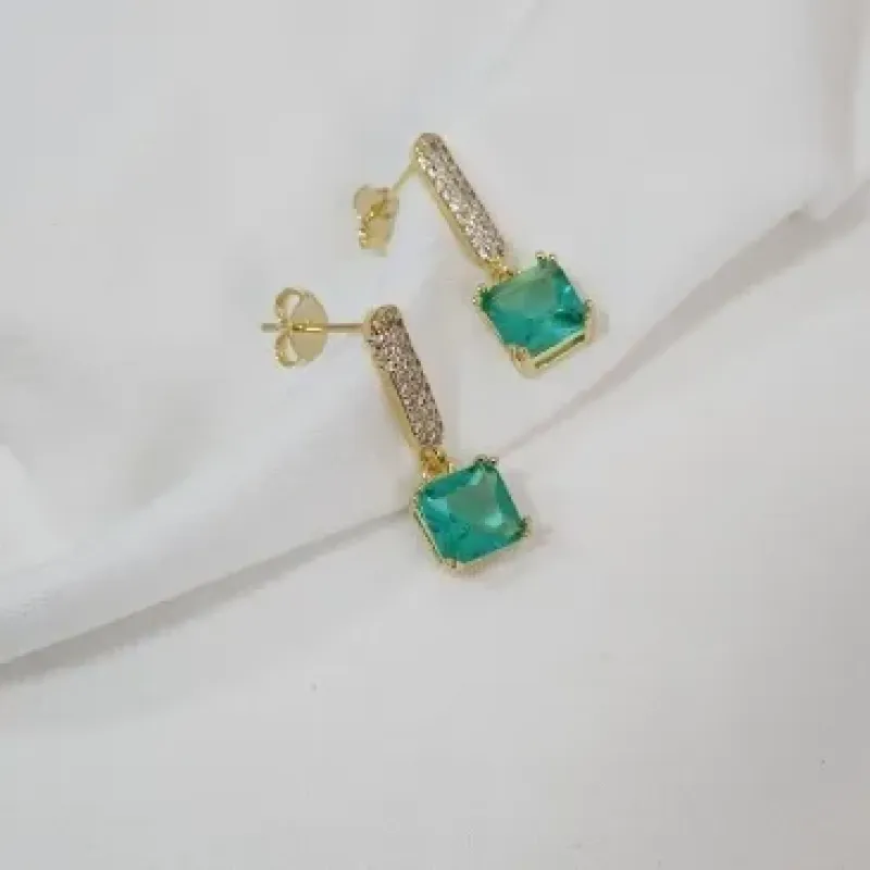BRINCO DE ZIRCONIA