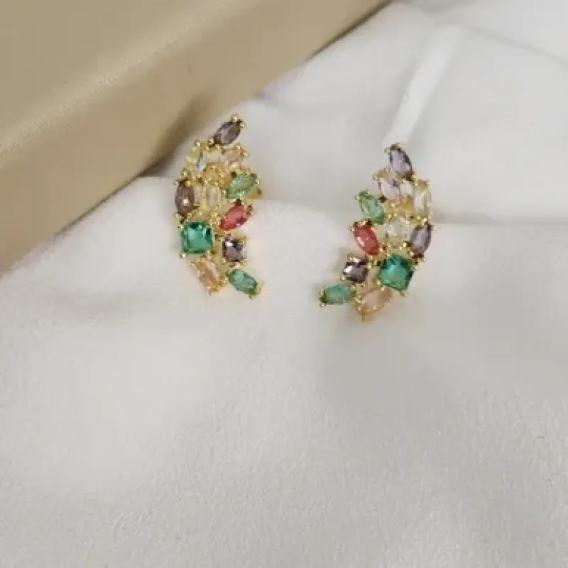 BRINCO EARCUFF  ZIRCÔNIA