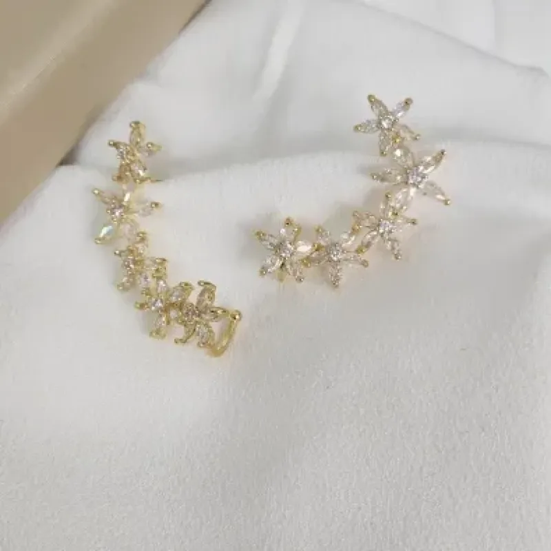 BRINCO EARCUFF  ZIRCÔNIA