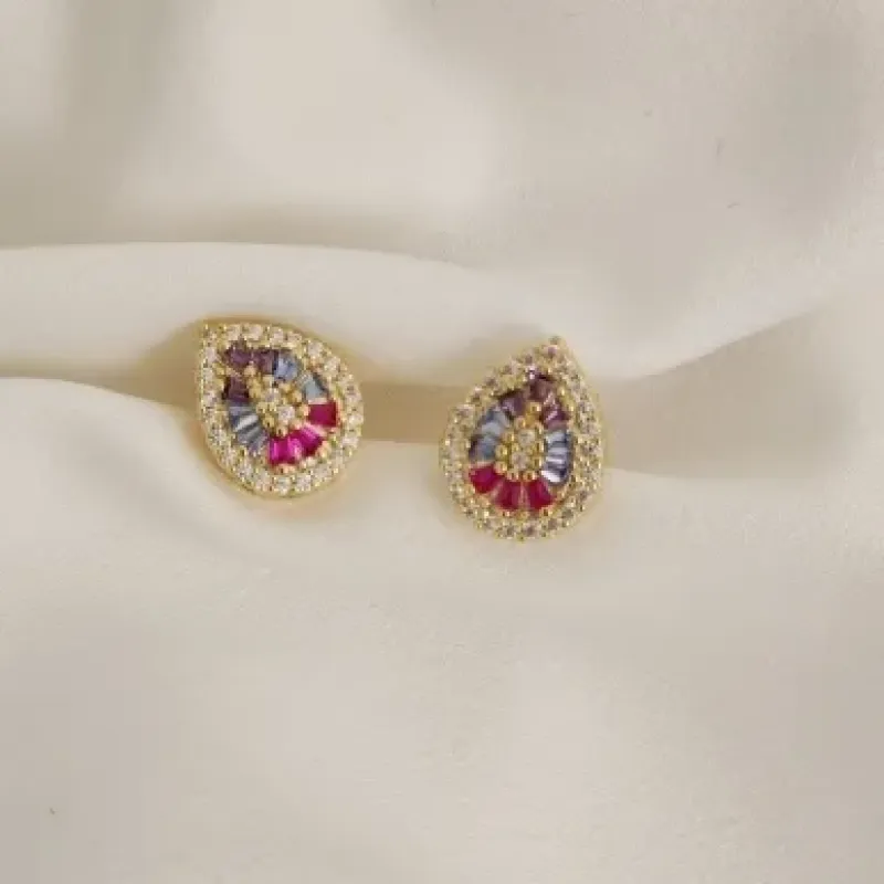 BRINCO GOTA COM ZIRCONIA COLORIDA