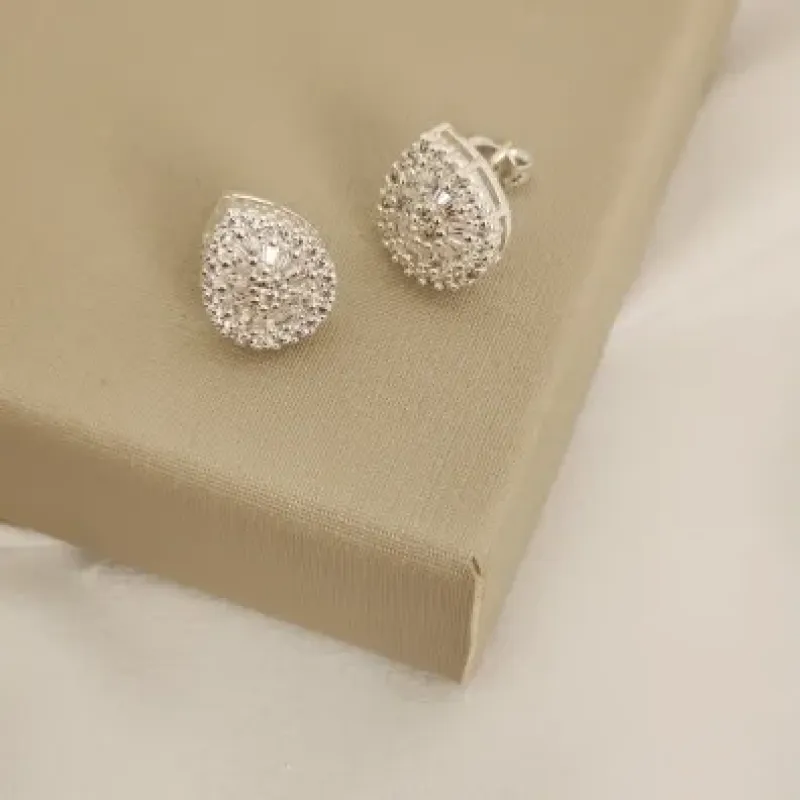 BRINCO GOTA COM ZIRCONIA CRISTAL