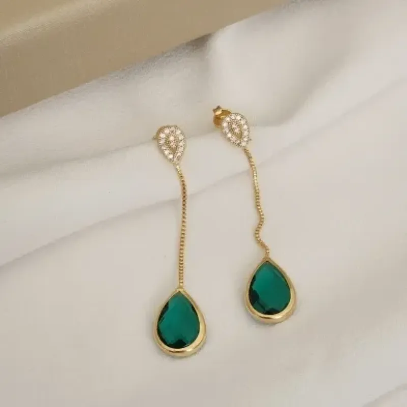 BRINCO LONGO  COM GOTA