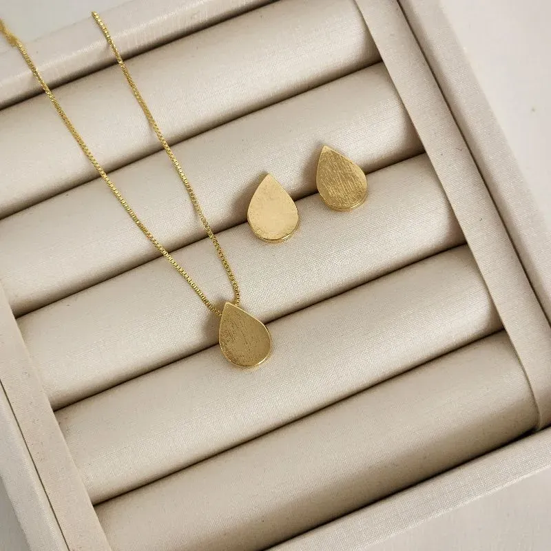 Conjunto Brinco Colar Gota Lisa banhado Ouro 18k