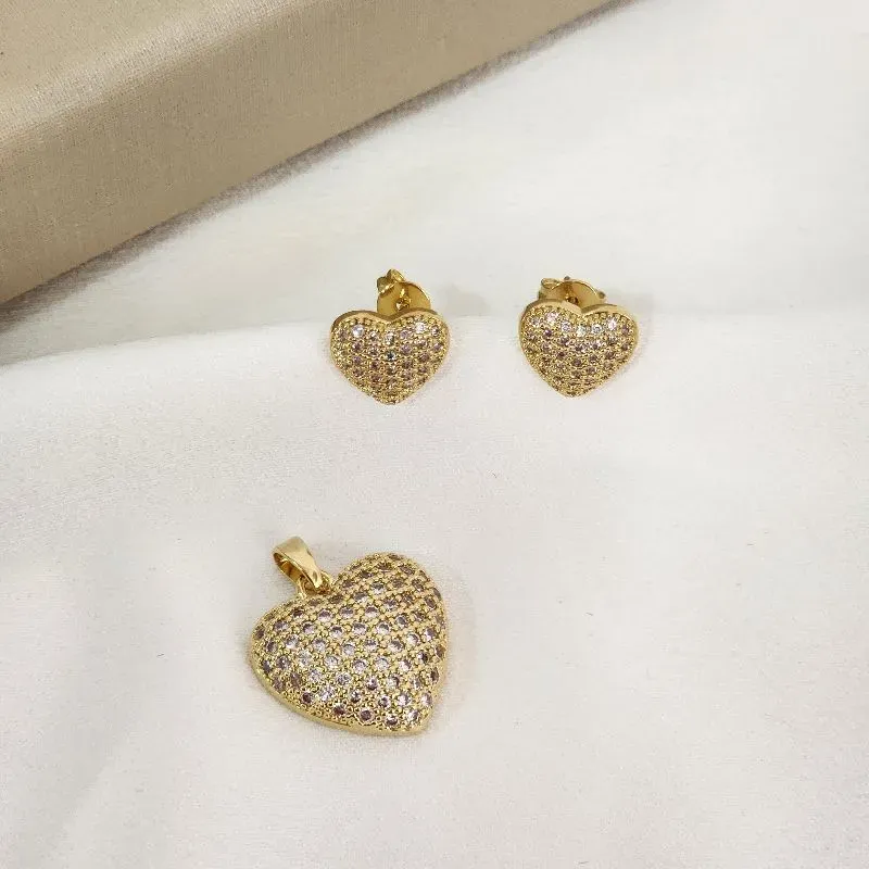Conjunto Coração Cravejado banhado Ouro 18k