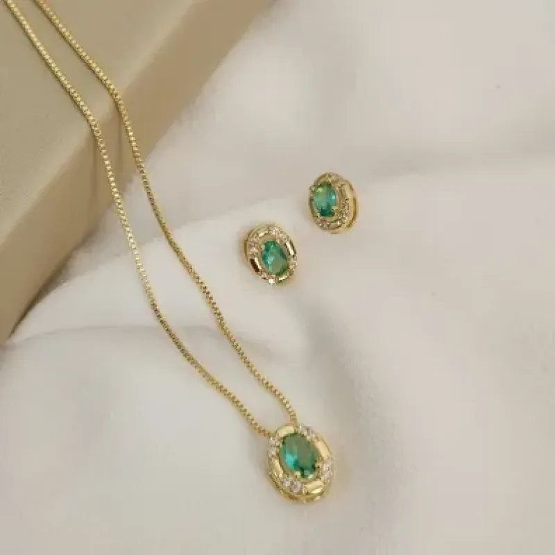 CONJUNTO OVAL COM ZIRCONIA
