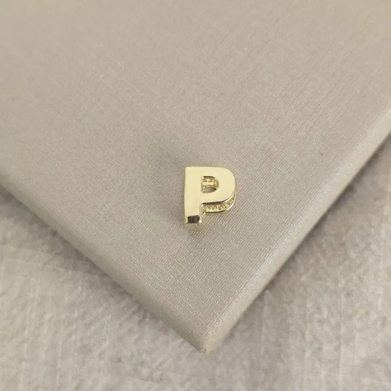 Pingente Letra P banhado ouro 18k