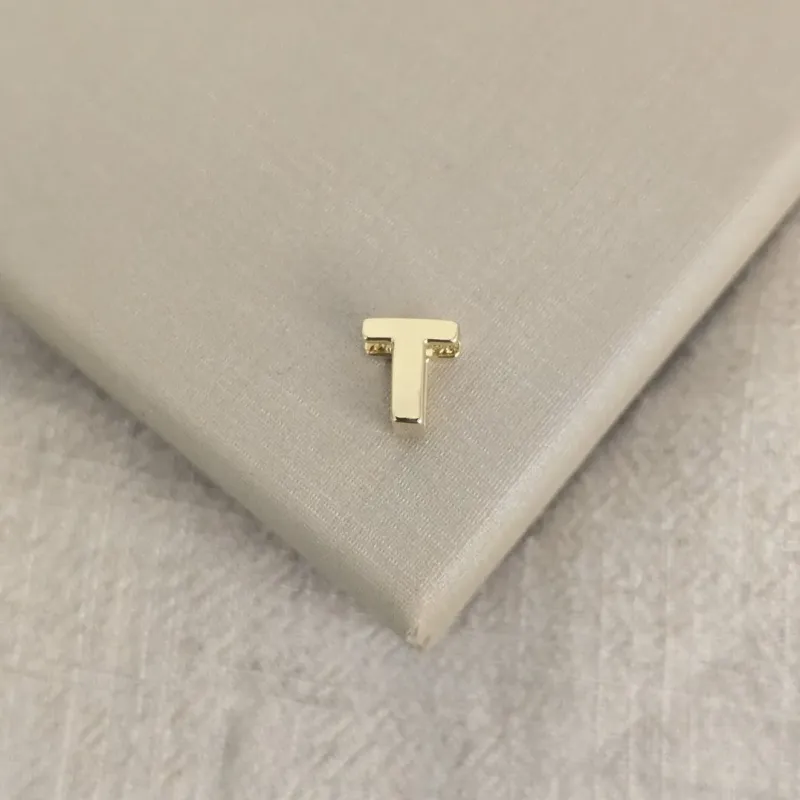 Pingente Letra T banhado ouro 18k