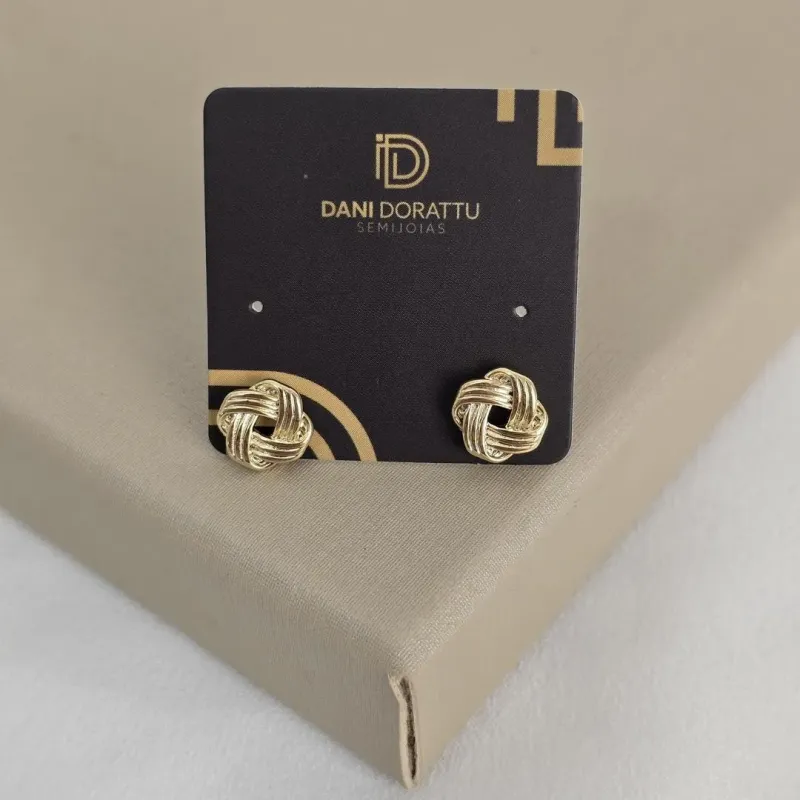 Brinco Delicado Metal Trabalhado