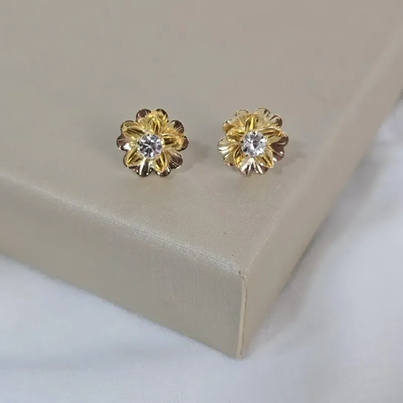 Brinco Flor Zirconia
