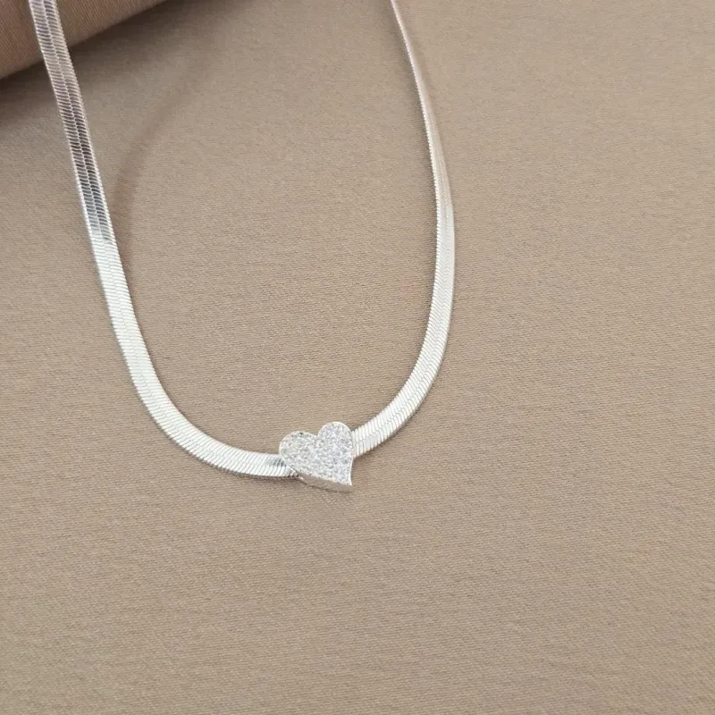 Choker Fita Coração de Zircônia