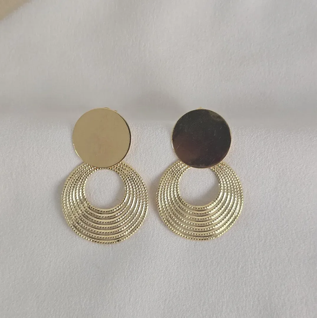 Brinco Circular Vazado