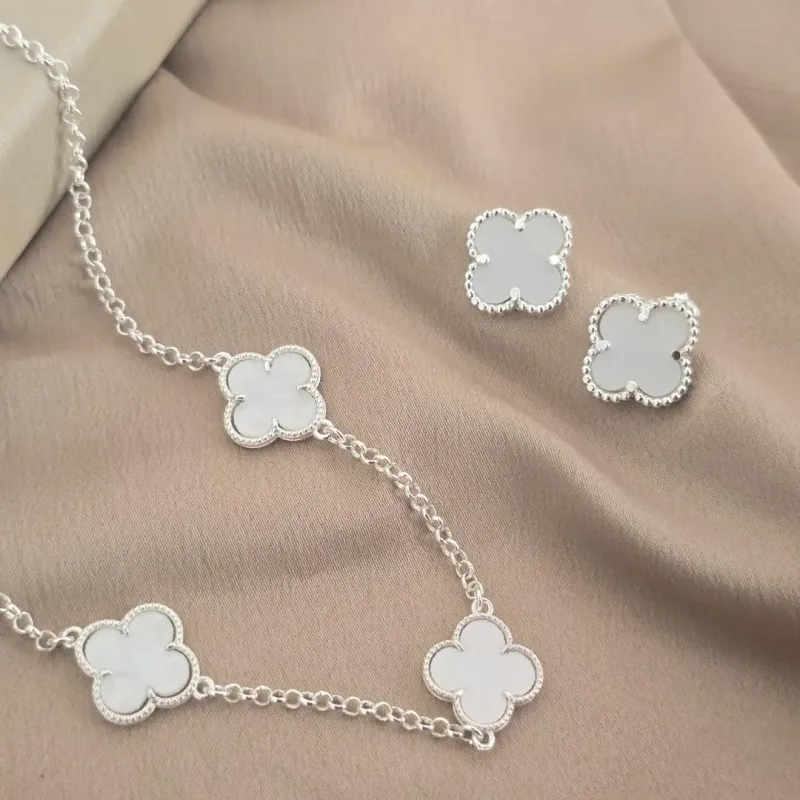 Conjunto Vancleef