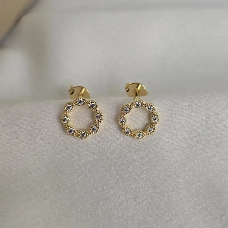Brinco Delicado Circular Zircônia
