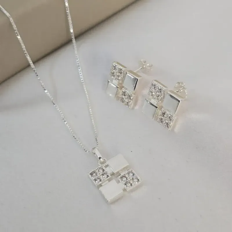 Conjunto Quadrado Liso e Zircônia