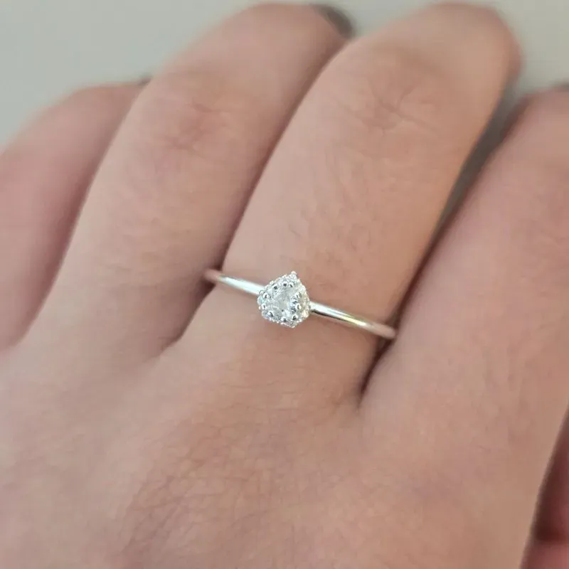 Anel Fino Solitario Coracao Zirconia