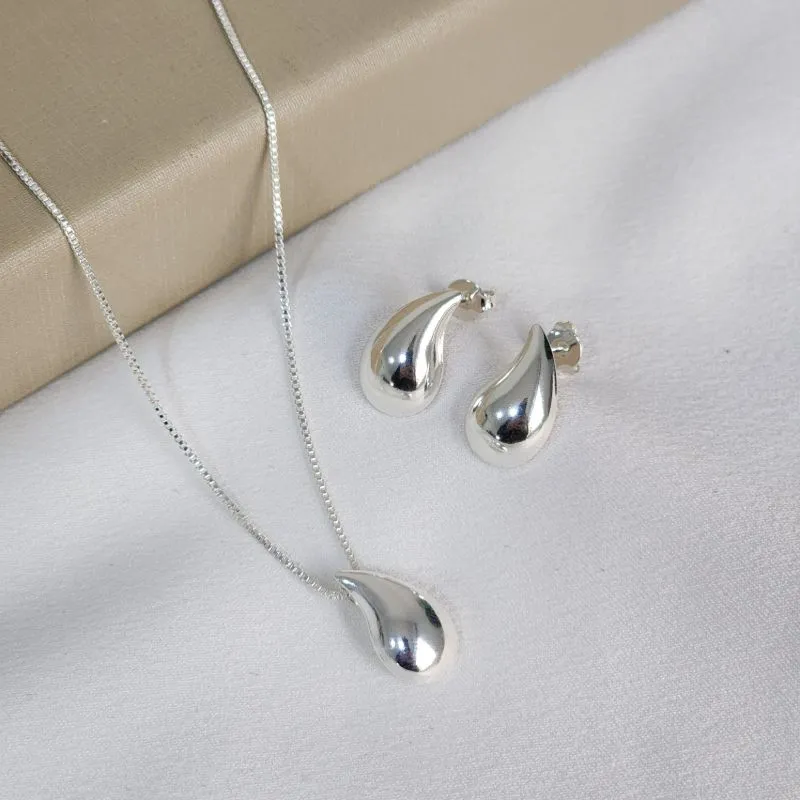 Conjunto Delicado Gota Lisa