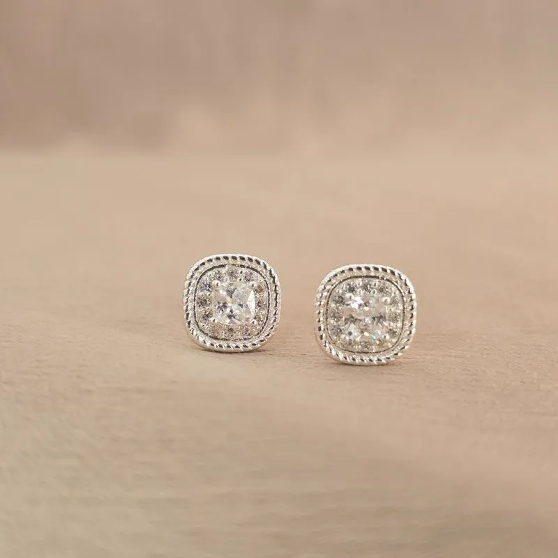 Brinco Delicado Quadrado Zircônia