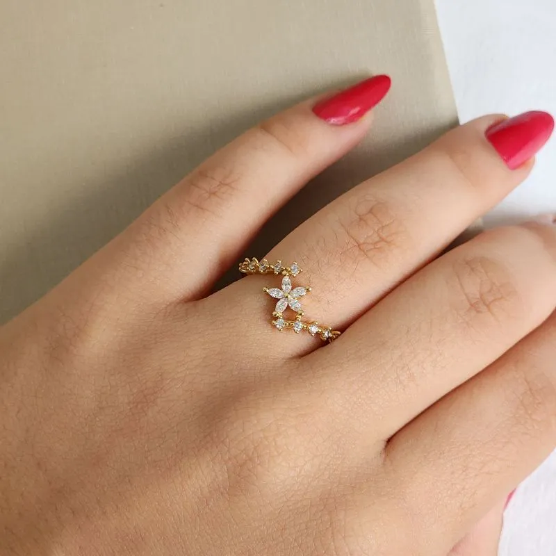 Anel Flor Navete Zirconia