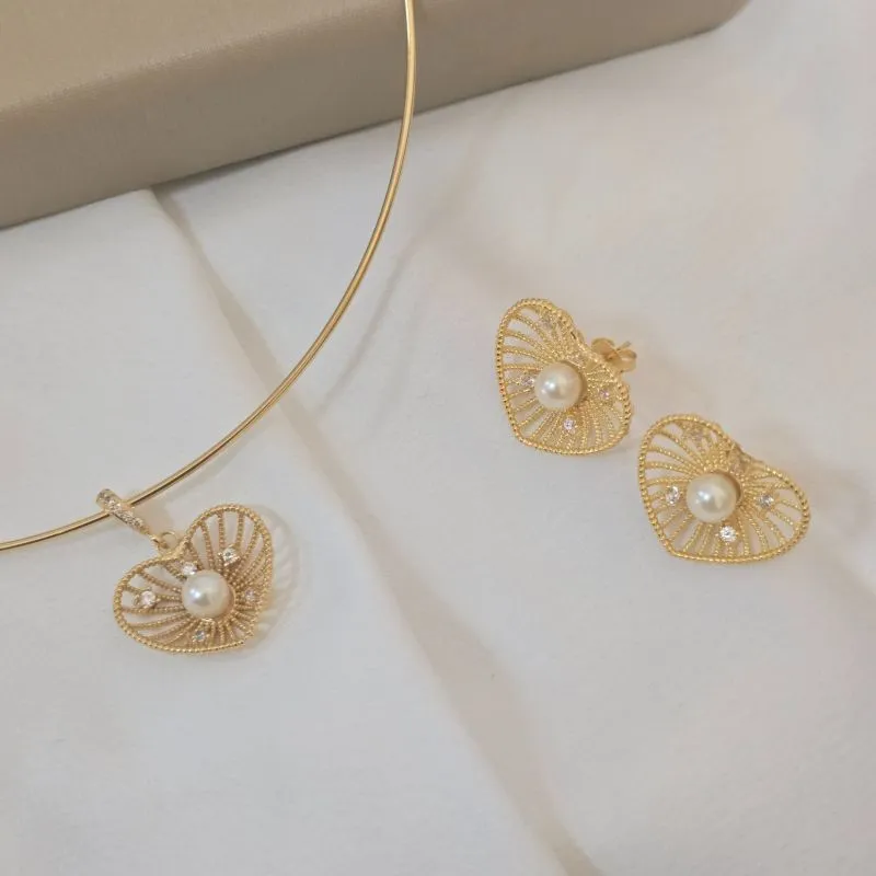 Conjunto Colar de Aro Coração Vazado