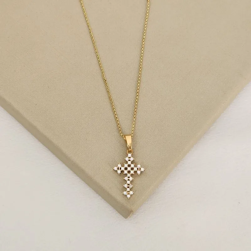 Colar Delicado Cruz Zircônia