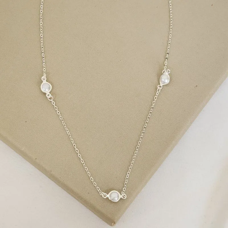 Colar Delicado Pérolas