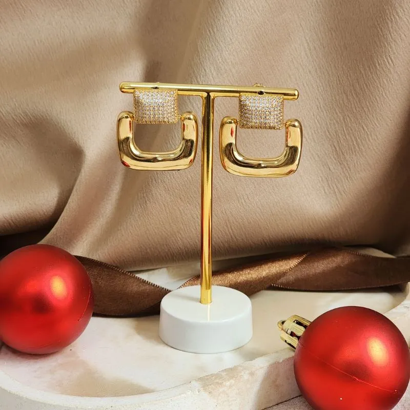 Brinco Elegante Zircônia