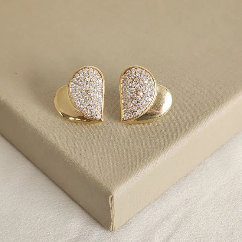 Brinco Elegante Zircônia