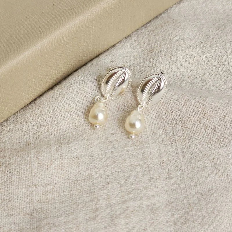 Brinco Maresia Liso Perola