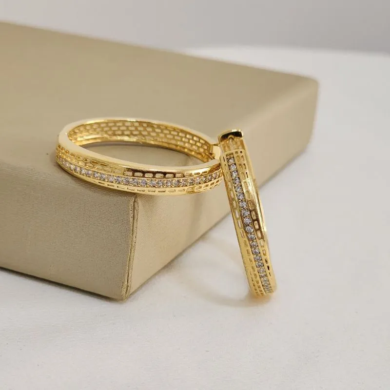 Argola Lisa e Zircônia