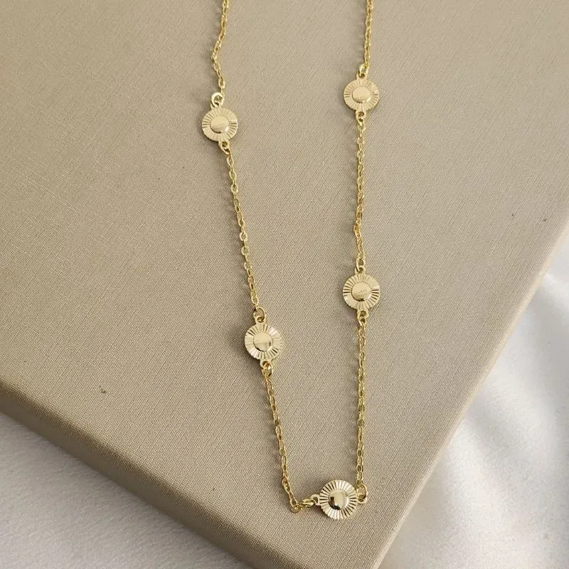 Colar Choker Medalinha