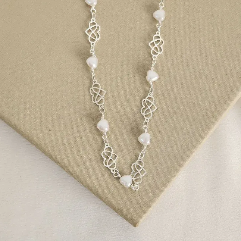 Colar Choker Perolas e Coração