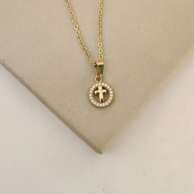 Colar Delicado Cruz Zircônia