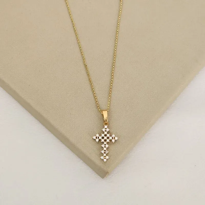 Colar Delicado Cruz Zircônia