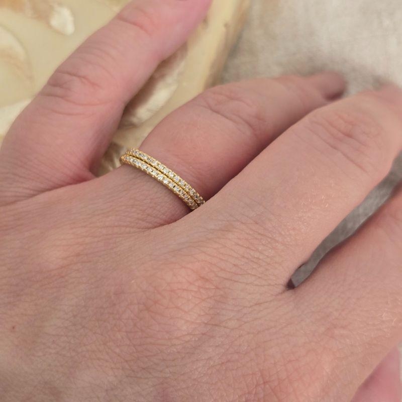 APARADOR CRAVEJADO ZIRCONIA