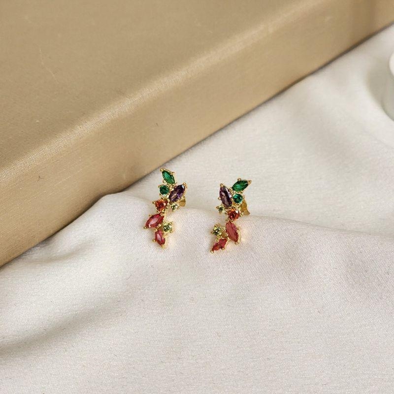 Brinco Delicado Folhas Zircônia