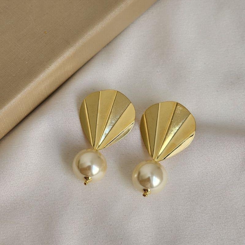 Brinco Maxi Liso e Perolas