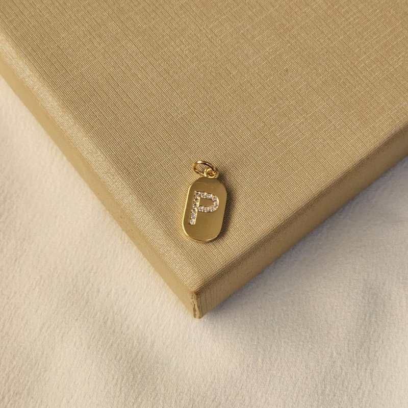 Pingente Plaquinha Letra P