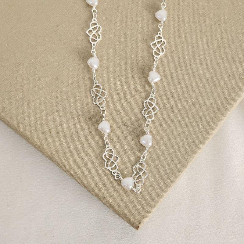 Colar Choker Perolas e Coração