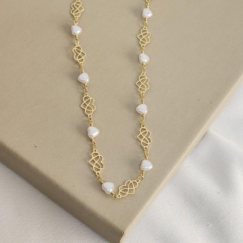 Colar Choker Perolas e Coração