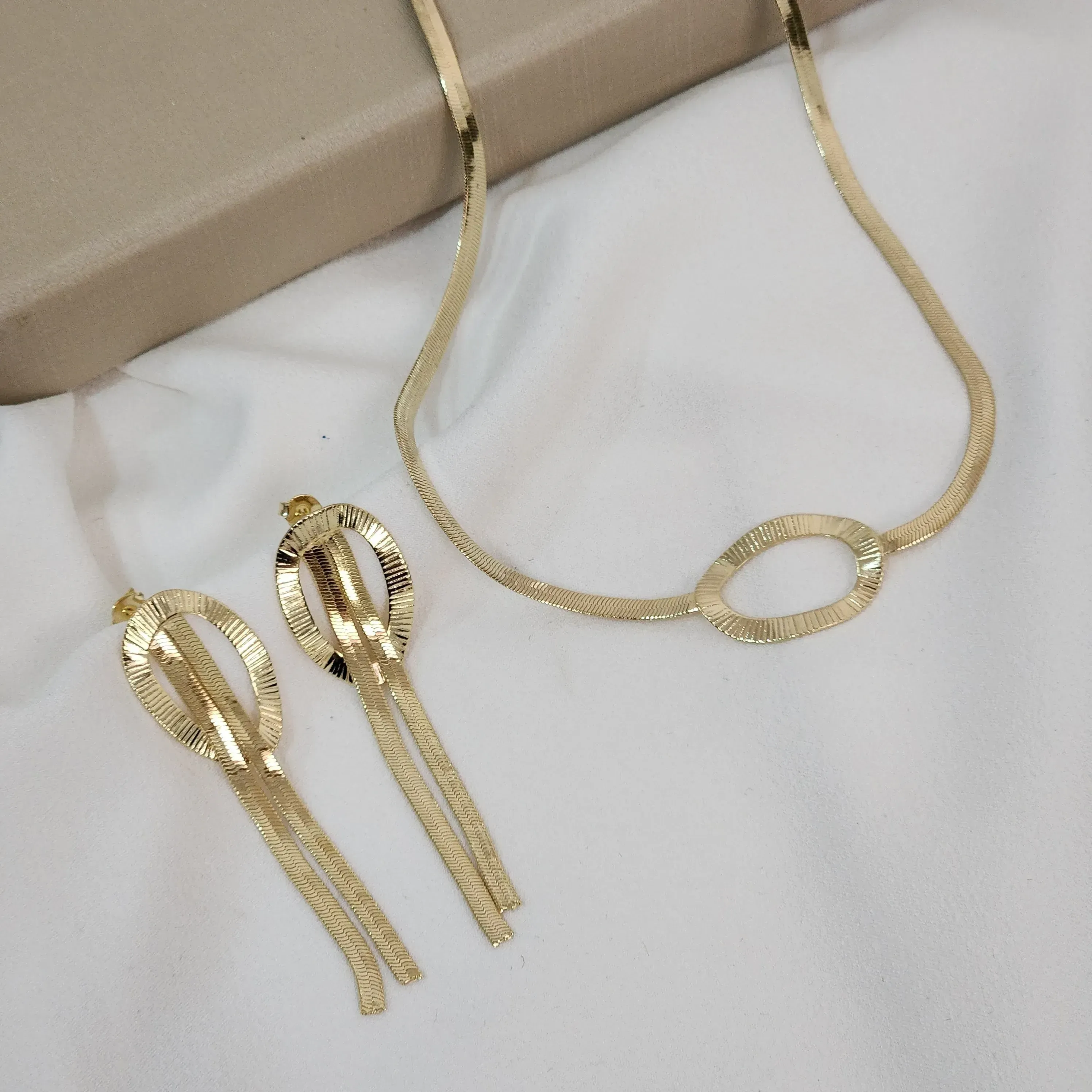 Conjunto Trabalhado Corrente Malha banhado Ouro 18k